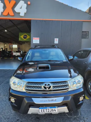 Toyota Hilux SW4 SRV D4-d 4X4 3.0 TDI Dies. AUT 2009