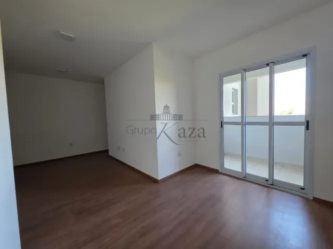 Apartamento - Colinas do Paratehy - Jardins do Paratehy - 2 Dormitórios - 60m².