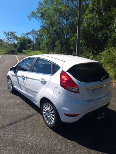 Ford Fiesta Tit.plus 1.0 12V Ecoboost Aut. 5P 2017