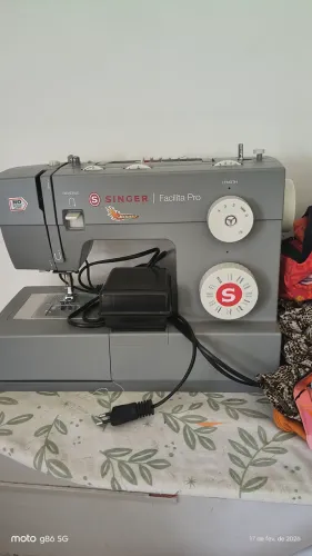 Máquina de costura