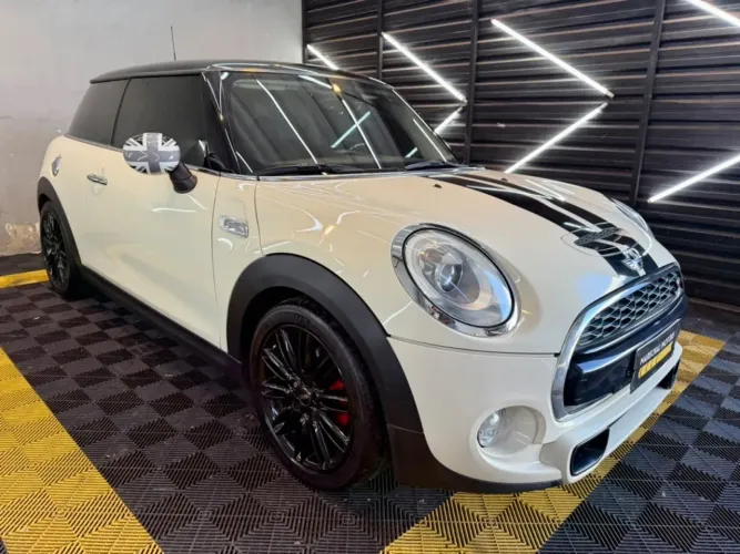 Mini Cooper S 2.0 Turbo 16V 3P Aut. 2015