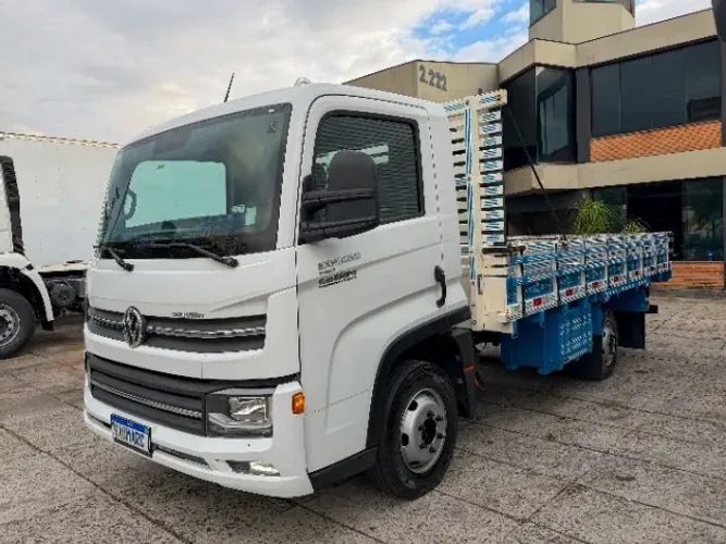Vw Delivery Express Prime Ano 2025 4x2 Carroceria Madeira 5m