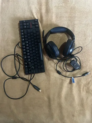 Headset & Teclado Gamer