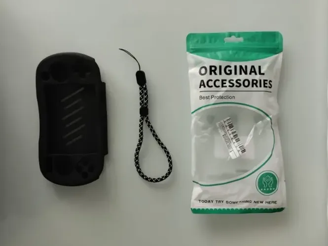 Capa de Silicone para video-game portátil RG40XXH na cor preta Nova!