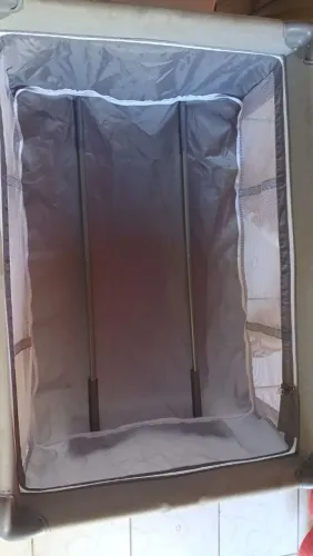 Berço burigotto completo na cor cinza bem conservado valor 350 leva um tapete de brinde.