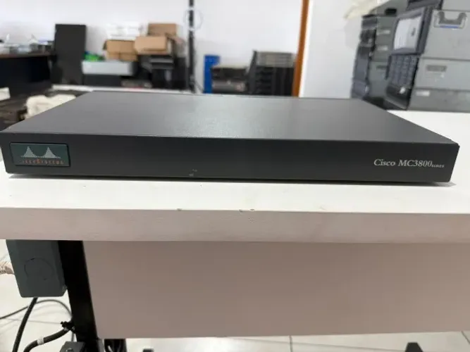 Concentrador Multisserviço Cisco MC3810 - Ideal para Reposição ou Lab CCNA