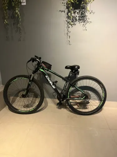 VENDO BIKE OGGI BW 7.1 ARO 29 SHIMANO ACERA 24v AMORTECEDOR ROCK SHOX  
