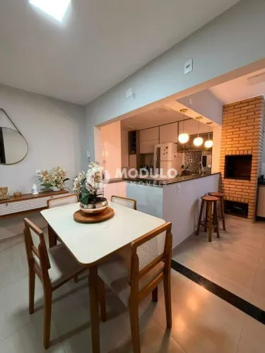 APARTAMENTO à venda, 2 quartos, 1 suíte, 1 vaga, NOVO MUNDO - Uberlândia/MG