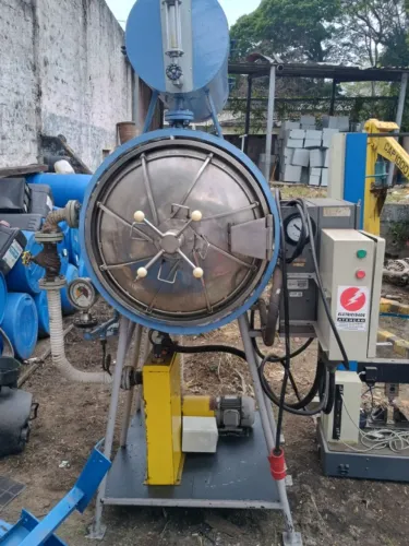 Auto Clave Horizontal ( comprimento 1,10 x larg 0,70)