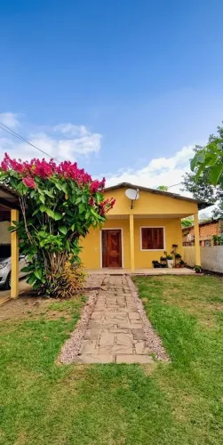 Casa 3 quartos e 3 banheiros