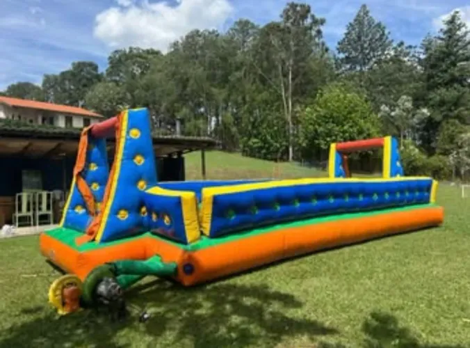 Brinquedo inflável Futebol de sabão