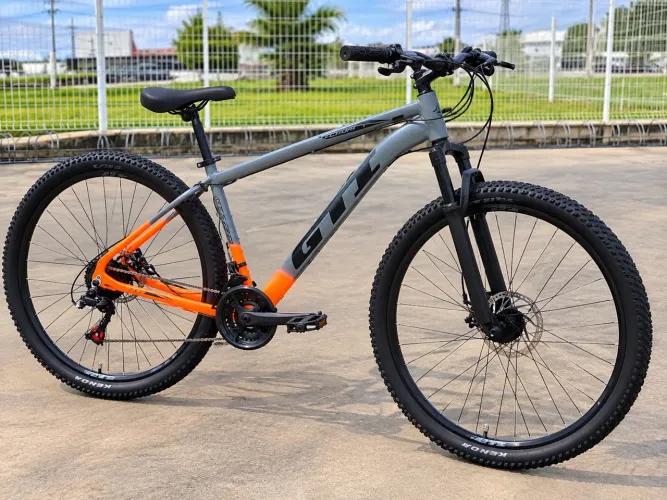 BICICLETA GTI ROMA - 1 ANO DE USO - EM PERFEITO ESTADO