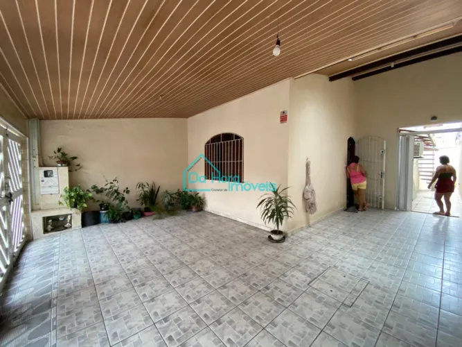 casa a venda com 2 quartos, 2 banheiros, 2 vagas de garagem a 450 metros do mar em mongagu