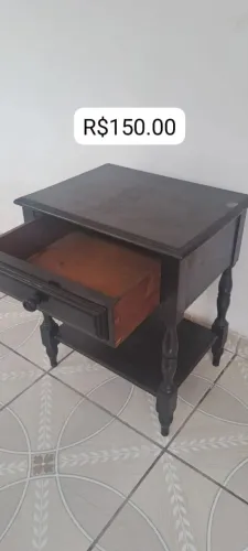 Mesinha em madeira