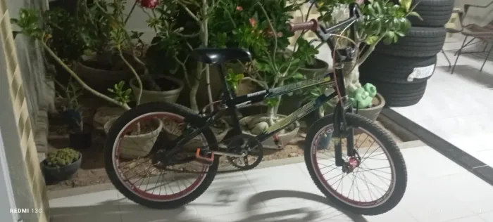 VENDO ARO 20
