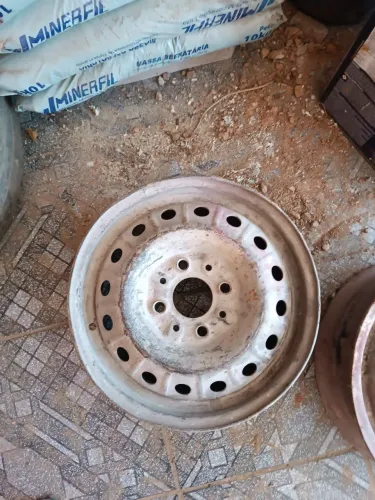 Roda aro 13 Fiat
