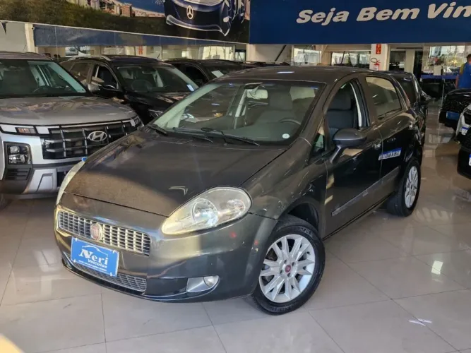 Fiat Punto Essence 1.6 Flex 16V 5P 2011