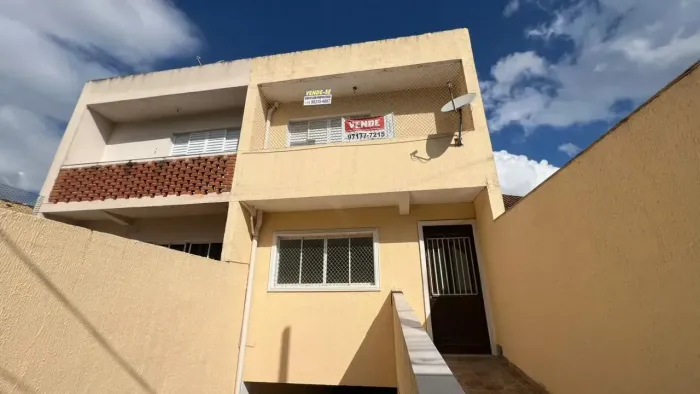 Casa de Vila para venda possui 125 metros quadrados com 2 quartos