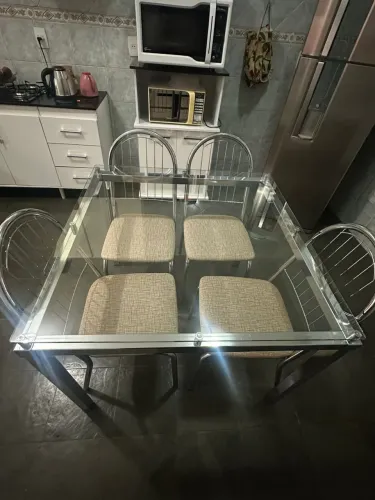 Mesa de inox com 4 cadeiras