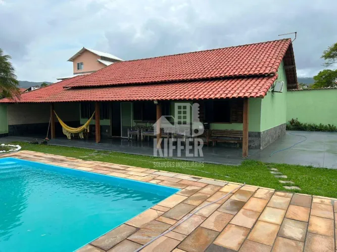 Casa com 3 quartos para alugar, 90 m² por R$ 4.125/mês - Itaipuaçu - Maricá/RJ