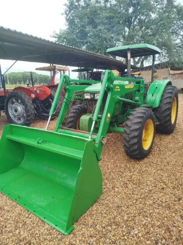 Trator John Deere 5078 4x4 C/ Concha