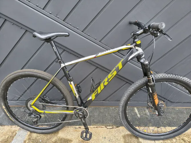 Bicicleta First althymus tamanho 21