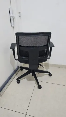 2 cadeiras ergonômicas