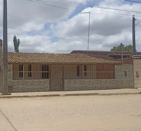 Vendo casa em Berimbau 
