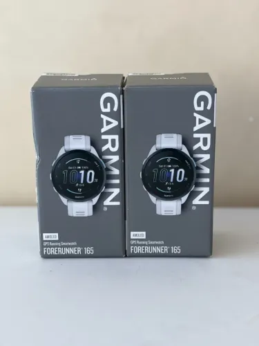 GARMIN FORERUNNER 165 AMOLED GPS - PRETO E BRANCO - NOVO LACRADO - Parcelamos em ate 18x