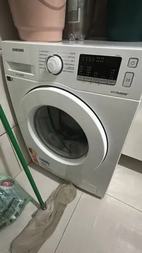Lava e seca Samsung 1 ano de uso