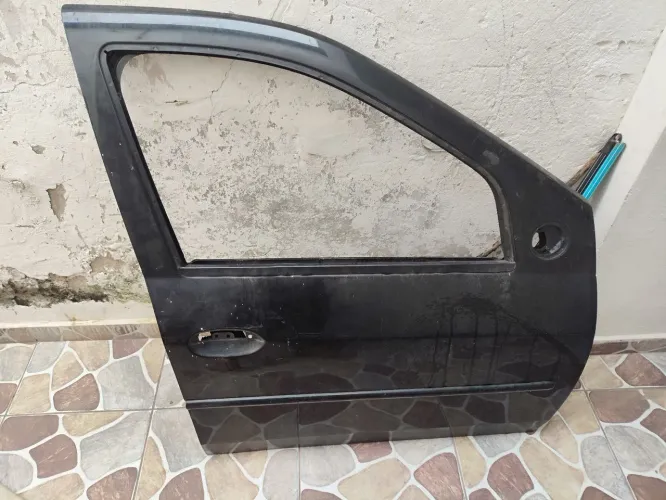 Porta Passageiro - Renault Logan 2008 - Bem conservada