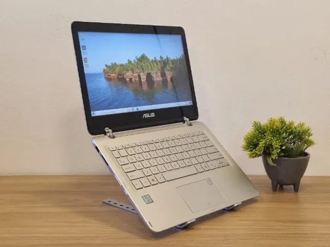 2 em 1 | Asus Q304UA-BHI5T11 - Core i5 | 7ª geração | 240GB SSD | 8GB DDR4 | 13,3''
