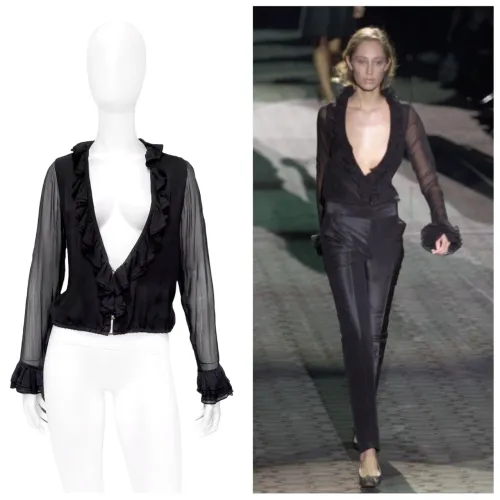 Raríssima blusa em seda Gucci por Tom Ford F/W00 desfilado na passarela e campanha 