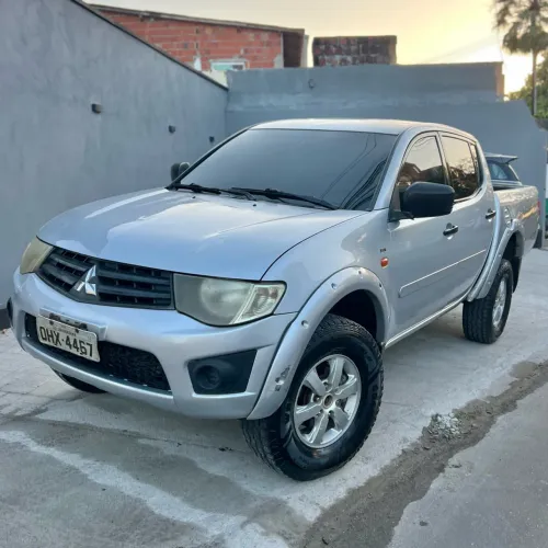 Mitsubishi L200 Triton GLS 3.2 CD TB Int.diesel MEC 2013