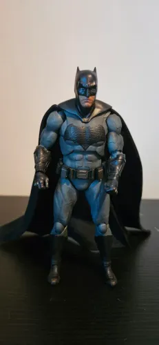 S.H.FIGUARTS BATMAN (LIGA DA JUSTIÇA)