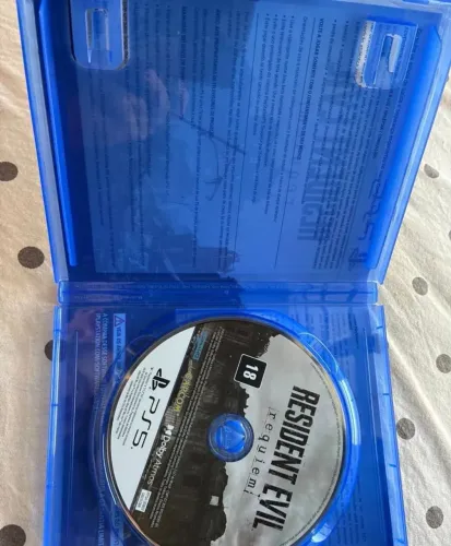 Resident evil requiem ps5 dublado zerado sem detalhes