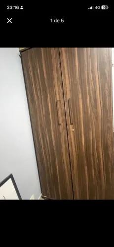 Armário - guarda roupa pequeno