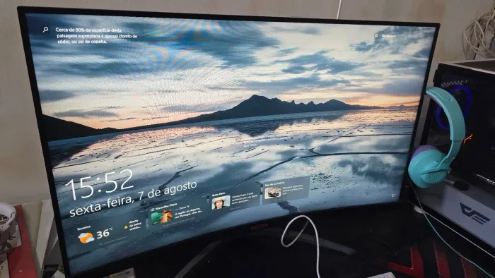 Monitor Gamer AOC Agon 32" Curvo 165Hz 1ms FreeSync AG323FCXE