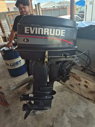 Motor de Popa Evinrude 30hp 1998