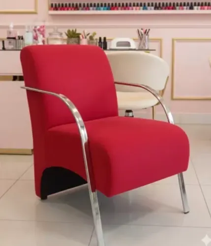 Poltrona em suede braço estilo alumínio 