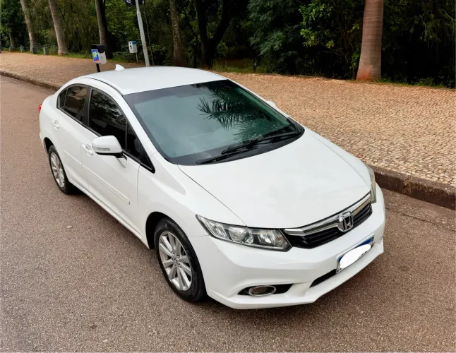 Honda Civic Sedan LXR 2.0 Flexone 16V Aut. 4P 2014