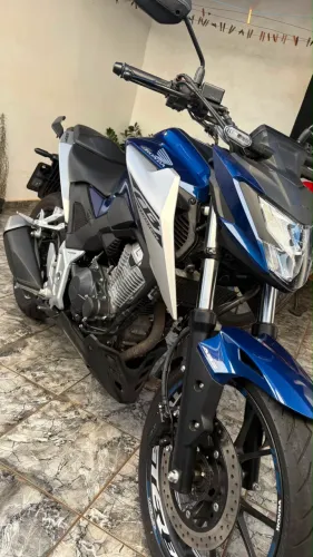 CB 300F TWISTER 