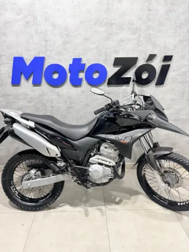 HONDA XRE 300 PRETO 2011