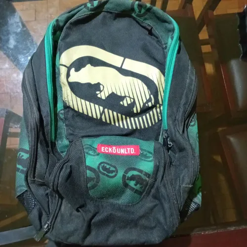 Mochila Ecko Unltd Original Preta E Verde