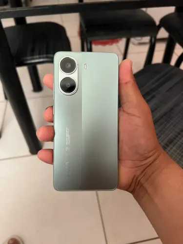 Vendo poco x7 pro 256 giga 12 de ram 