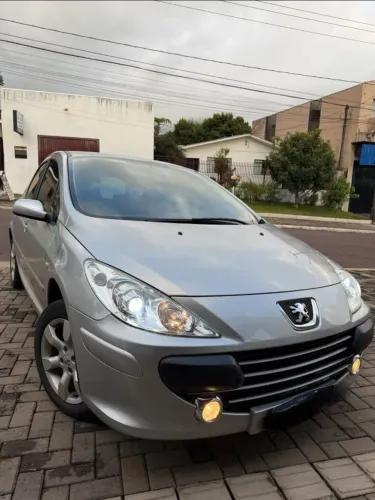 Peugeot 307 Presence 2.0 Flex 16V 5P Aut. 2010