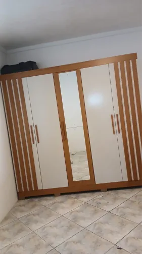 Guarda roupa 5 portas 