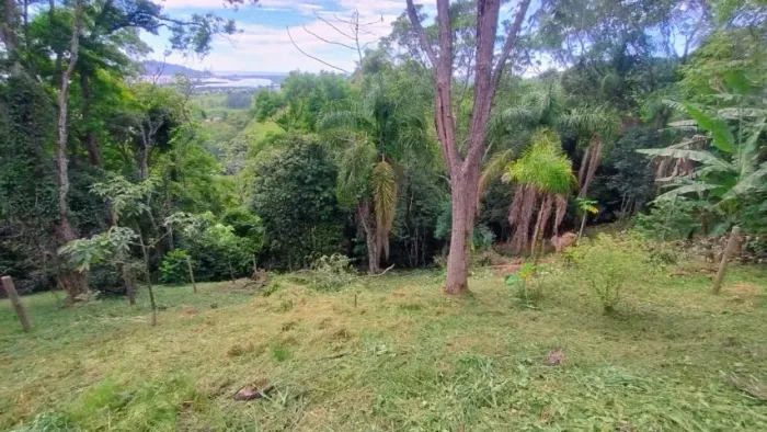 Terreno de 450 m² - Com vista para Lagoa e Mar
