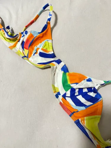 Biquíni colorido 