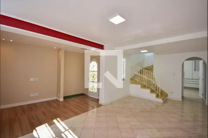 Casa à Venda - Vila Sônia, 3 Quartos, 170 m2
